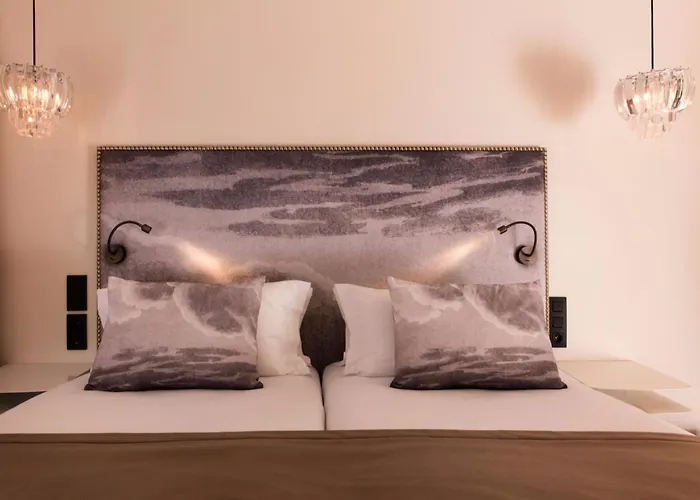 Monsieur & Hotel 4*