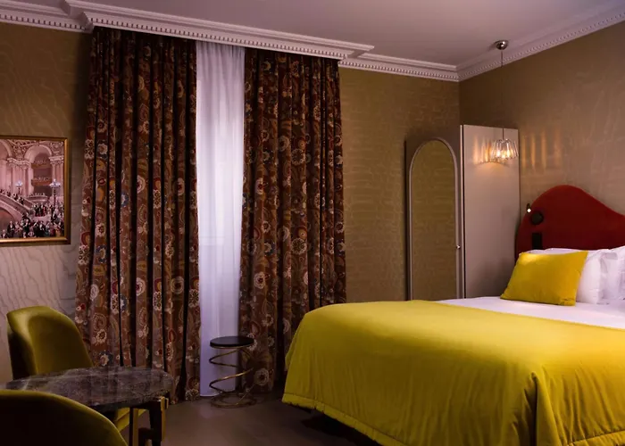 Hotel Monsieur & 4*