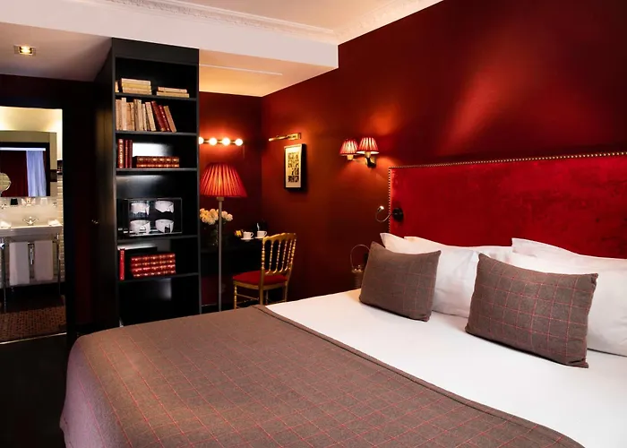 酒店 Monsieur & 4*