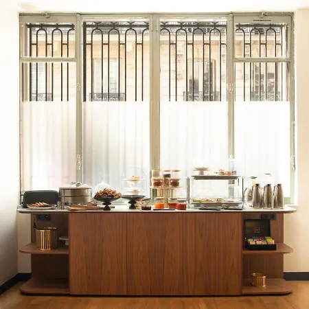 Hotel Monsieur &