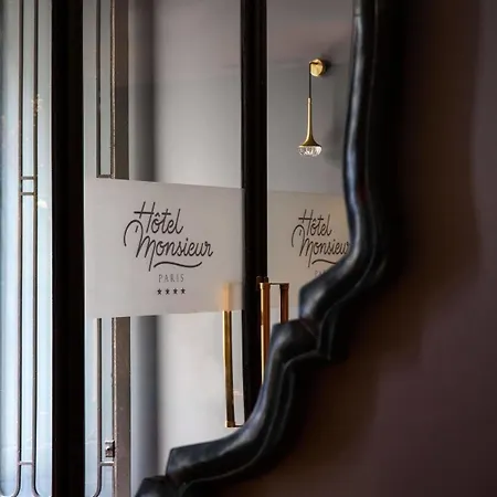 Monsieur & 4* Paris