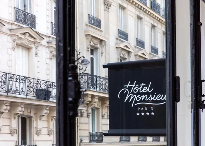 Monsieur & 호텔 4*